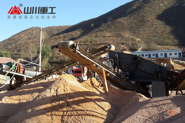 中國黃金礦企發(fā)半年報(bào) 需求增加 電商將成趨勢(shì)